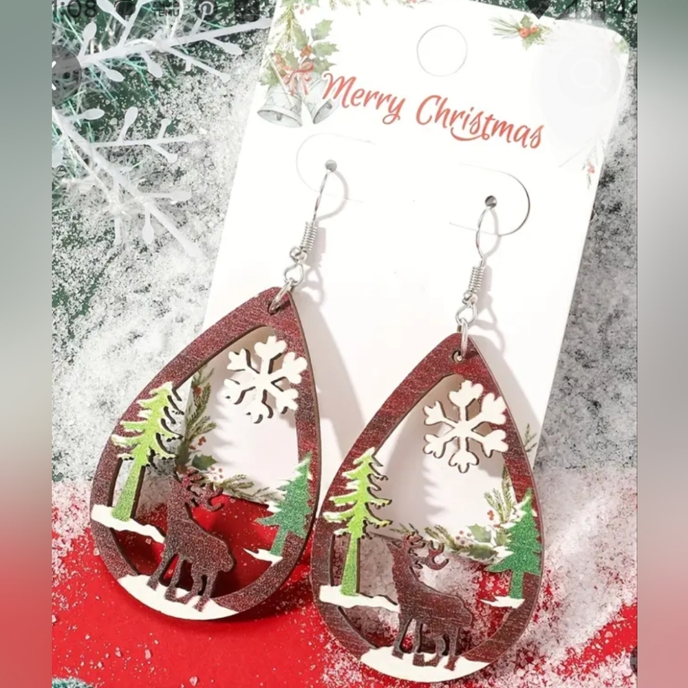 Teardrop Earrings / Christmas Earrings